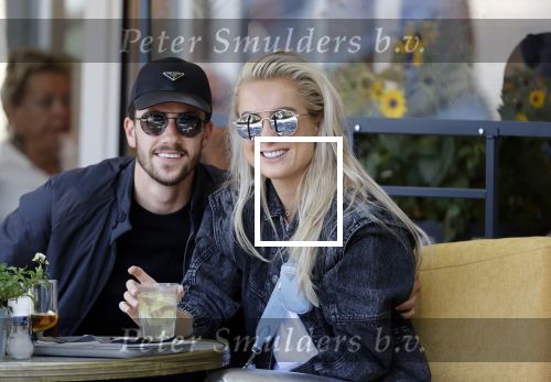 Amsterdam 11 juli 2020
Nathan v Kooperen met zijn vriendin op de cornelis schuytstraat