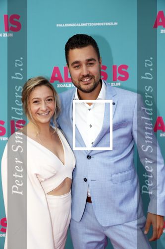 Amsterdam 29 juli 2020
Premiere alles is zoals het zou moeten zijn in euroscoop, De film is naar een boek van Daphne Deckers. Priscilla Kneteman met vriend