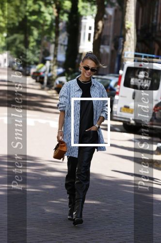 Amsterdam 29 juli 2020
Rose Bertram met Anthony Vos en Mitchel Gray in Amsterdam zuid