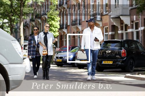 Amsterdam 29 juli 2020
Rose Bertram met Anthony Vos en Mitchel Gray in Amsterdam zuid
