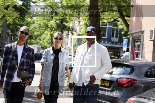 Amsterdam 29 juli 2020
Rose Bertram met Anthony Vos en Mitchel Gray in Amsterdam zuid