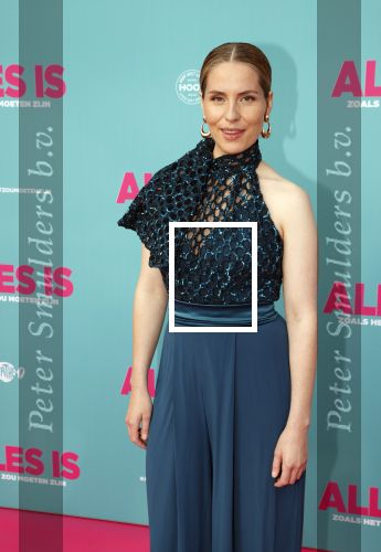 Amsterdam 29 juli 2020
Premiere alles is zoals het zou moeten zijn in euroscoop, De film is naar een boek van Daphne Deckers. Sanne Langelaar