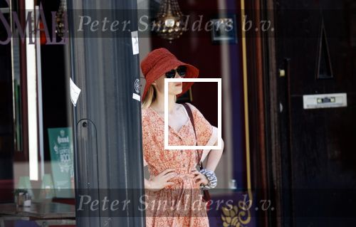 Amsterdam 28 juli 2020
Sigrid ten Napel op straat in amsterdam zuid