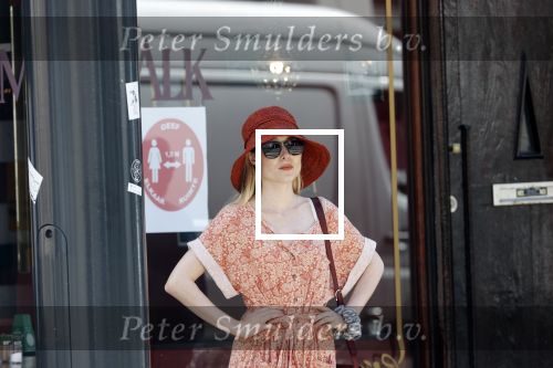 Amsterdam 28 juli 2020
Sigrid ten Napel op straat in amsterdam zuid