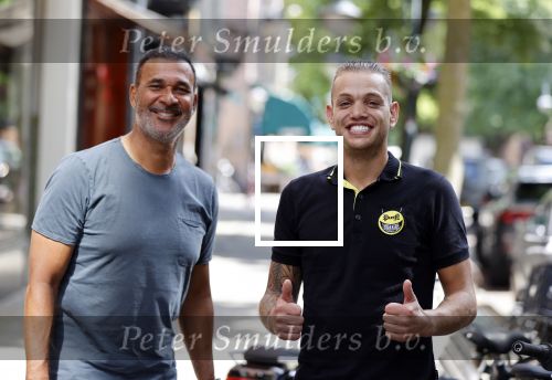 Amsterdam 20 juli 2020
Chahid Charrak in auto en samen met Ruud Gullit op de cornelis schuytstraat. Chahid heet op instagram Dutch Performante