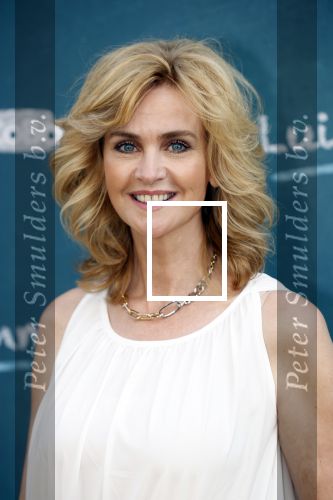 Amsterdam 16 juli 2021
Premiere de Luizenmoeder in Tuschinski. Daphne Decker met dochter Emma Deckers