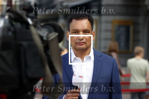 Amsterdam 21 juli 2021
Het publiek kan afscheid nemen van Peter R de Vries . Peter ligt opgebaard in Carre . er komen duizenden mensen langs. Gerri Eickhof