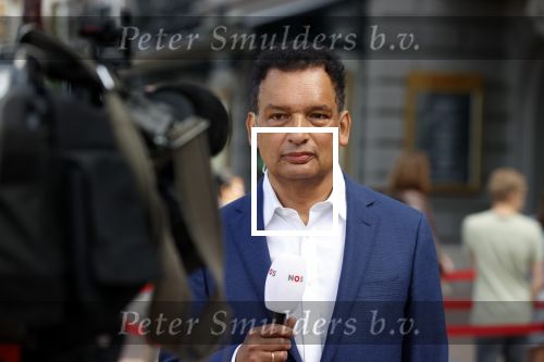 Amsterdam 21 juli 2021
Het publiek kan afscheid nemen van Peter R de Vries . Peter ligt opgebaard in Carre . er komen duizenden mensen langs. Gerri Eickhof