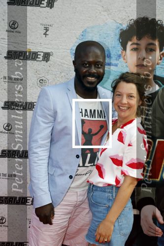 Amsterdam 20 juli 2022
Premiere Strijder in Tuschinski. Soufiane Touzani , Martijn Fischer Maartje v d Wetering Maik Cillekens Anouar Kasmi en Kailani Busker spelen de hoofdrollen. Andre Dongelmans met een vriendin