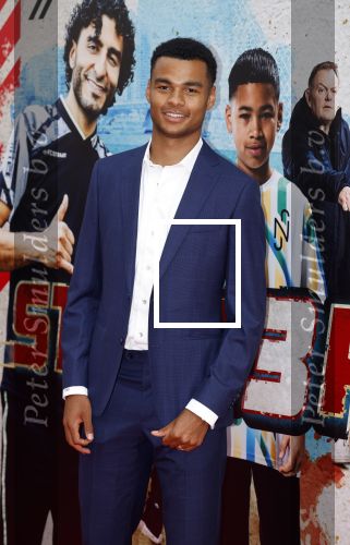 Amsterdam 20 juli 2022
Premiere Strijder in Tuschinski. Soufiane Touzani , Martijn Fischer Maartje v d Wetering Maik Cillekens Anouar Kasmi en Kailani Busker spelen de hoofdrollen. Cody Gakpo