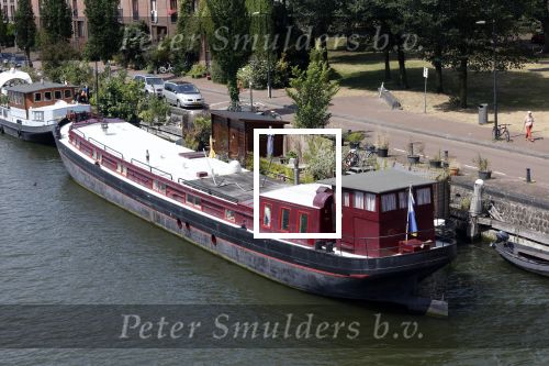 Amsterdam 23 en 24 juli 2022
Ellen ten Damme bij haar woonboot / woonark