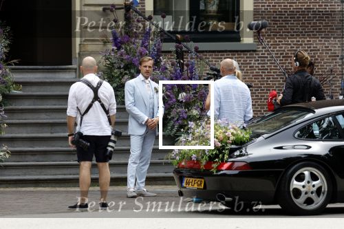 Oegstgeest 30 juli 2022
Trouwen Maxime Meiland en Leroy Molkenboer op kasteel Oud Poelgeest . Aanwezig natuurlijk Martien Meiland Erica Meiland Montana Meiland en haar partner Dirk Hoogstraten. Ook hun dochters Claire en Vive waren aanwezig.
