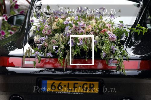 Oegstgeest 30 juli 2022
Trouwen Maxime Meiland en Leroy Molkenboer op kasteel Oud Poelgeest . Aanwezig natuurlijk Martien Meiland Erica Meiland Montana Meiland en haar partner Dirk Hoogstraten. Ook hun dochters Claire en Vive waren aanwezig. Leroy in porsche 911
