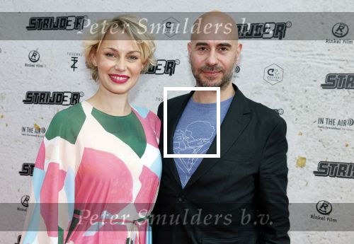 Amsterdam 20 juli 2022
Premiere Strijder in Tuschinski. Soufiane Touzani , Martijn Fischer Maartje v d Wetering Maik Cillekens Anouar Kasmi en Kailani Busker spelen de hoofdrollen. Maartje v d Wetering  kwam met partner Jose Luis Sogorb Jover