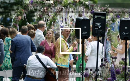 Oegstgeest 30 juli 2022
Trouwen Maxime Meiland en Leroy Molkenboer op kasteel Oud Poelgeest . Aanwezig natuurlijk Martien Meiland Erica Meiland Montana Meiland en haar partner Dirk Hoogstraten. Ook hun dochters Claire en Vive waren aanwezig.