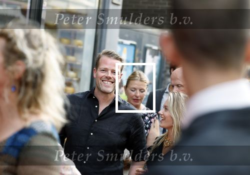 Amsterdam 20 juli 2022
Premiere Strijder in Tuschinski. Soufiane Touzani , Martijn Fischer Maartje v d Wetering Maik Cillekens Anouar Kasmi en Kailani Busker spelen de hoofdrollen. Martijn Koning kwam met nicht Sterre Koning