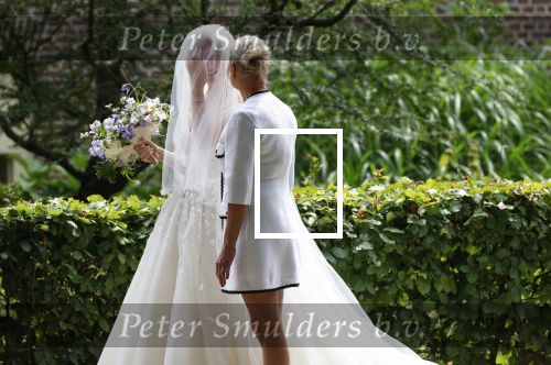 Oegstgeest 30 juli 2022
Trouwen Maxime Meiland en Leroy Molkenboer op kasteel Oud Poelgeest . Aanwezig natuurlijk Martien Meiland Erica Meiland Montana Meiland en haar partner Dirk Hoogstraten. Ook hun dochters Claire en Vive waren aanwezig.
