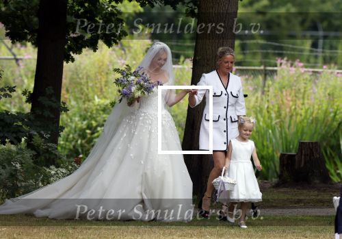 Oegstgeest 30 juli 2022
Trouwen Maxime Meiland en Leroy Molkenboer op kasteel Oud Poelgeest . Aanwezig natuurlijk Martien Meiland Erica Meiland Montana Meiland en haar partner Dirk Hoogstraten. Ook hun dochters Claire en Vive waren aanwezig.