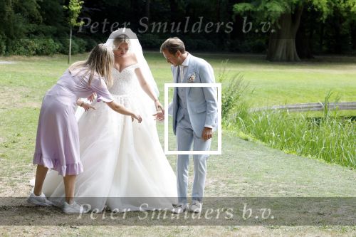 Oegstgeest 30 juli 2022
Trouwen Maxime Meiland en Leroy Molkenboer op kasteel Oud Poelgeest . Aanwezig natuurlijk Martien Meiland Erica Meiland Montana Meiland en haar partner Dirk Hoogstraten. Ook hun dochters Claire en Vive waren aanwezig.