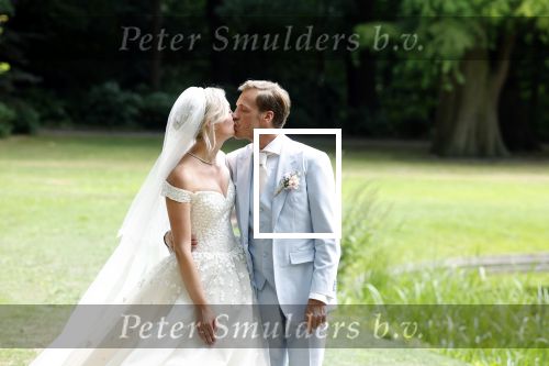 Oegstgeest 30 juli 2022
Trouwen Maxime Meiland en Leroy Molkenboer op kasteel Oud Poelgeest . Aanwezig natuurlijk Martien Meiland Erica Meiland Montana Meiland en haar partner Dirk Hoogstraten. Ook hun dochters Claire en Vive waren aanwezig.