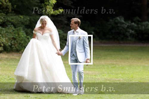 Oegstgeest 30 juli 2022
Trouwen Maxime Meiland en Leroy Molkenboer op kasteel Oud Poelgeest . Aanwezig natuurlijk Martien Meiland Erica Meiland Montana Meiland en haar partner Dirk Hoogstraten. Ook hun dochters Claire en Vive waren aanwezig.