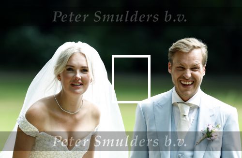 Oegstgeest 30 juli 2022
Trouwen Maxime Meiland en Leroy Molkenboer op kasteel Oud Poelgeest . Aanwezig natuurlijk Martien Meiland Erica Meiland Montana Meiland en haar partner Dirk Hoogstraten. Ook hun dochters Claire en Vive waren aanwezig.