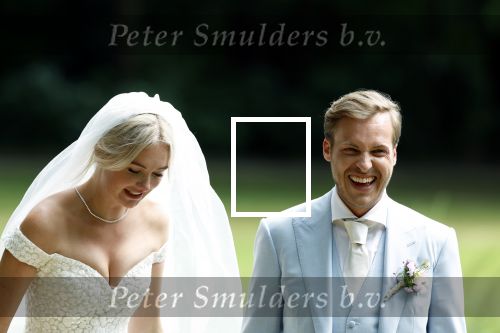 Oegstgeest 30 juli 2022
Trouwen Maxime Meiland en Leroy Molkenboer op kasteel Oud Poelgeest . Aanwezig natuurlijk Martien Meiland Erica Meiland Montana Meiland en haar partner Dirk Hoogstraten. Ook hun dochters Claire en Vive waren aanwezig.