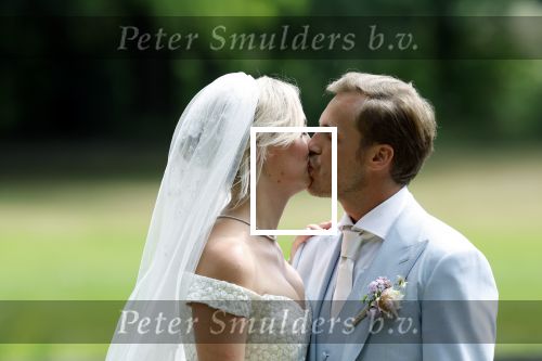 Oegstgeest 30 juli 2022
Trouwen Maxime Meiland en Leroy Molkenboer op kasteel Oud Poelgeest . Aanwezig natuurlijk Martien Meiland Erica Meiland Montana Meiland en haar partner Dirk Hoogstraten. Ook hun dochters Claire en Vive waren aanwezig.