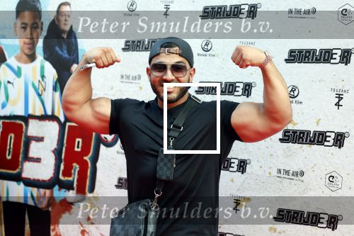 Amsterdam 20 juli 2022
Premiere Strijder in Tuschinski. Soufiane Touzani , Martijn Fischer Maartje v d Wetering Maik Cillekens Anouar Kasmi en Kailani Busker spelen de hoofdrollen. Mobicepp