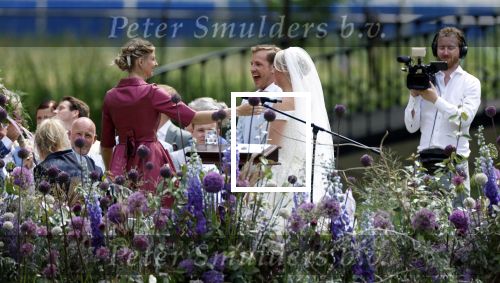 Oegstgeest 30 juli 2022
Trouwen Maxime Meiland en Leroy Molkenboer op kasteel Oud Poelgeest . Aanwezig natuurlijk Martien Meiland Erica Meiland Montana Meiland en haar partner Dirk Hoogstraten. Ook hun dochters Claire en Vive waren aanwezig.