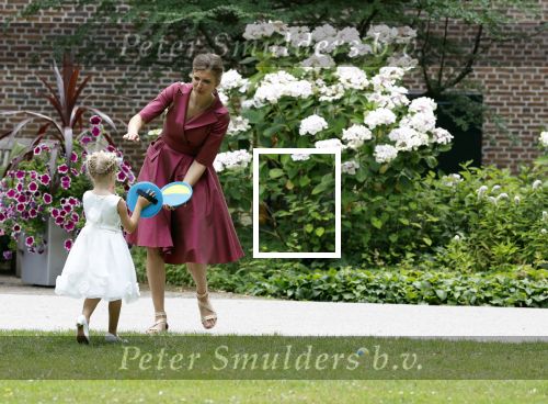 Oegstgeest 30 juli 2022
Trouwen Maxime Meiland en Leroy Molkenboer op kasteel Oud Poelgeest . Aanwezig natuurlijk Martien Meiland Erica Meiland Montana Meiland en haar partner Dirk Hoogstraten. Ook hun dochters Claire en Vive waren aanwezig. Broer Martien Meiland