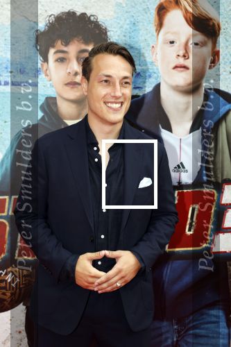 Amsterdam 20 juli 2022
Premiere Strijder in Tuschinski. Soufiane Touzani , Martijn Fischer Maartje v d Wetering Maik Cillekens Anouar Kasmi en Kailani Busker spelen de hoofdrollen. Noah Zeeuw