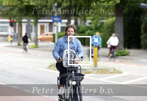 Amsterdam 27 juli 2022
Sascha Visser op de fiets in Amsterdam zuid