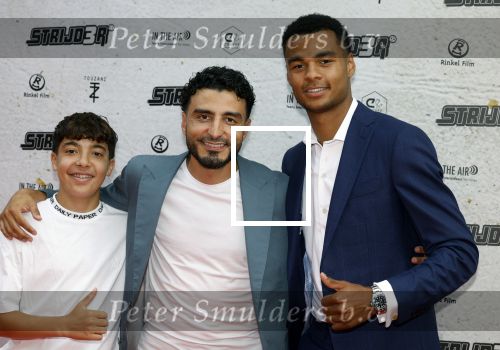 Amsterdam 20 juli 2022
Premiere Strijder in Tuschinski. Soufiane Touzani , Martijn Fischer Maartje v d Wetering Maik Cillekens Anouar Kasmi en Kailani Busker spelen de hoofdrollen. Soufiane Touzani  Cody Gakpo en Rayane Bounida