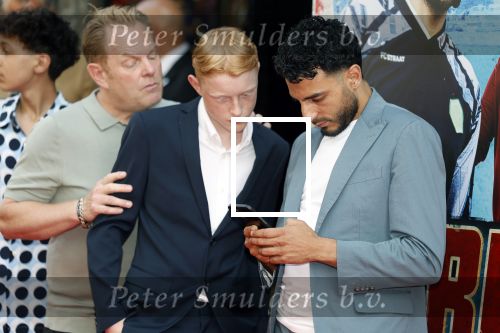 Amsterdam 20 juli 2022
Premiere Strijder in Tuschinski. Soufiane Touzani , Martijn Fischer Maartje v d Wetering Maik Cillekens Anouar Kasmi en Kailani Busker spelen de hoofdrollen.