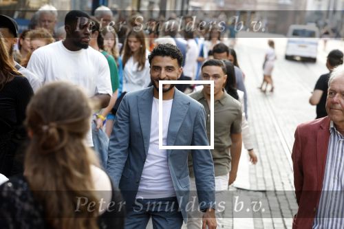 Amsterdam 20 juli 2022
Premiere Strijder in Tuschinski. Soufiane Touzani , Martijn Fischer Maartje v d Wetering Maik Cillekens Anouar Kasmi en Kailani Busker spelen de hoofdrollen.