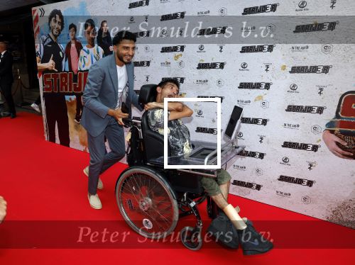 Amsterdam 20 juli 2022
Premiere Strijder in Tuschinski. Soufiane Touzani , Martijn Fischer Maartje v d Wetering Maik Cillekens Anouar Kasmi en Kailani Busker spelen de hoofdrollen.