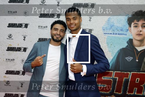 Amsterdam 20 juli 2022
Premiere Strijder in Tuschinski. Soufiane Touzani , Martijn Fischer Maartje v d Wetering Maik Cillekens Anouar Kasmi en Kailani Busker spelen de hoofdrollen. Soufiane en Dody Gakpo