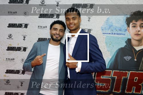 Amsterdam 20 juli 2022
Premiere Strijder in Tuschinski. Soufiane Touzani , Martijn Fischer Maartje v d Wetering Maik Cillekens Anouar Kasmi en Kailani Busker spelen de hoofdrollen. Soufiane en Dody Gakpo