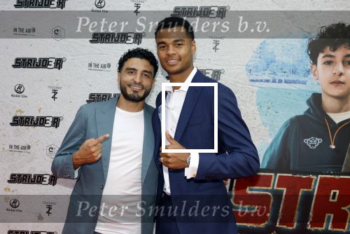 Amsterdam 20 juli 2022
Premiere Strijder in Tuschinski. Soufiane Touzani , Martijn Fischer Maartje v d Wetering Maik Cillekens Anouar Kasmi en Kailani Busker spelen de hoofdrollen. Soufiane en Dody Gakpo