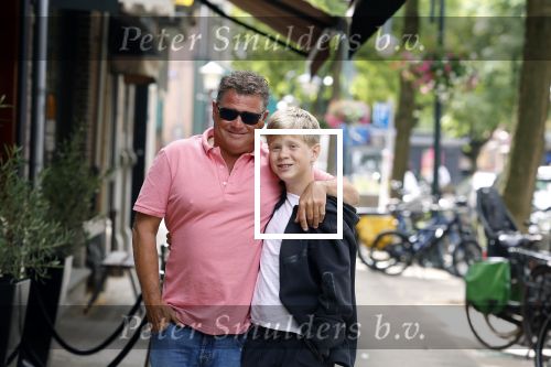 Amsterdam 28 juli 2022
Wolter Kroes met zijn zoon Tom in Amsterdam zuid. Ze hadden samen lekker geluncht bij brasserie v Dam