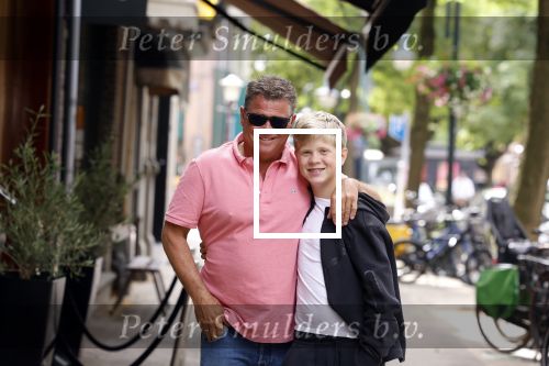 Amsterdam 28 juli 2022
Wolter Kroes met zijn zoon Tom in Amsterdam zuid. Ze hadden samen lekker geluncht bij brasserie v Dam