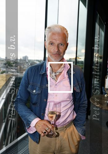 Amsterdam 29 juni 2023
Opening nieuwe rooftop bar in het Double Tree Hilton Hotel.
Arno Kantelberg