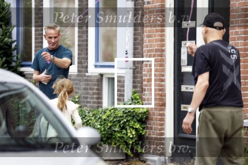 Amsterdam 15 16 en 17 juli 2023
Art Rooijakkers en zijn vriendin Karlijn Gudden wonen samen in hun nieuwe huis in Amsterdam zuid.