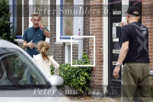 Amsterdam 15 16 en 17 juli 2023
Art Rooijakkers en zijn vriendin Karlijn Gudden wonen samen in hun nieuwe huis in Amsterdam zuid.