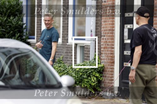 Amsterdam 15 16 en 17 juli 2023
Art Rooijakkers en zijn vriendin Karlijn Gudden wonen samen in hun nieuwe huis in Amsterdam zuid.