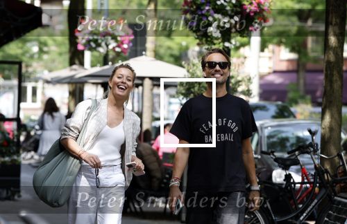 Amsterdam 18 juli 2023
Bas Smit en zijn zus Marielle Smit in Amsterdam zuid