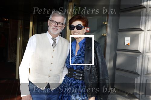 Amsterdam 6 juli 2023
Amsterdamse premiere in carre van musical Les Miserables.
Chazia Mourali met man