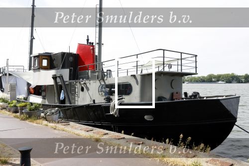 Amsterdam 27 juni 2023
Douwe Bob heeft een huis met 500K winst verkocht en woont nu op een boot aan het IJ