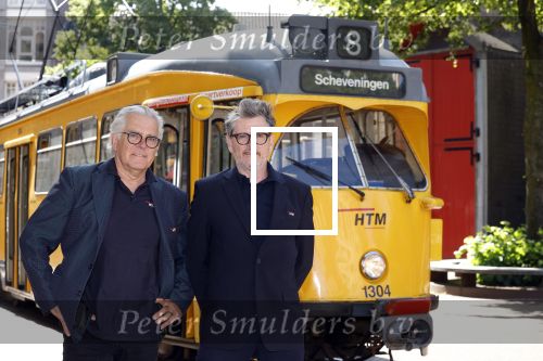 Den Haag 2 juli 2023
Erik de Zwart en vriiend/collega Paul v d Lugt rijden op een tram in Den haag